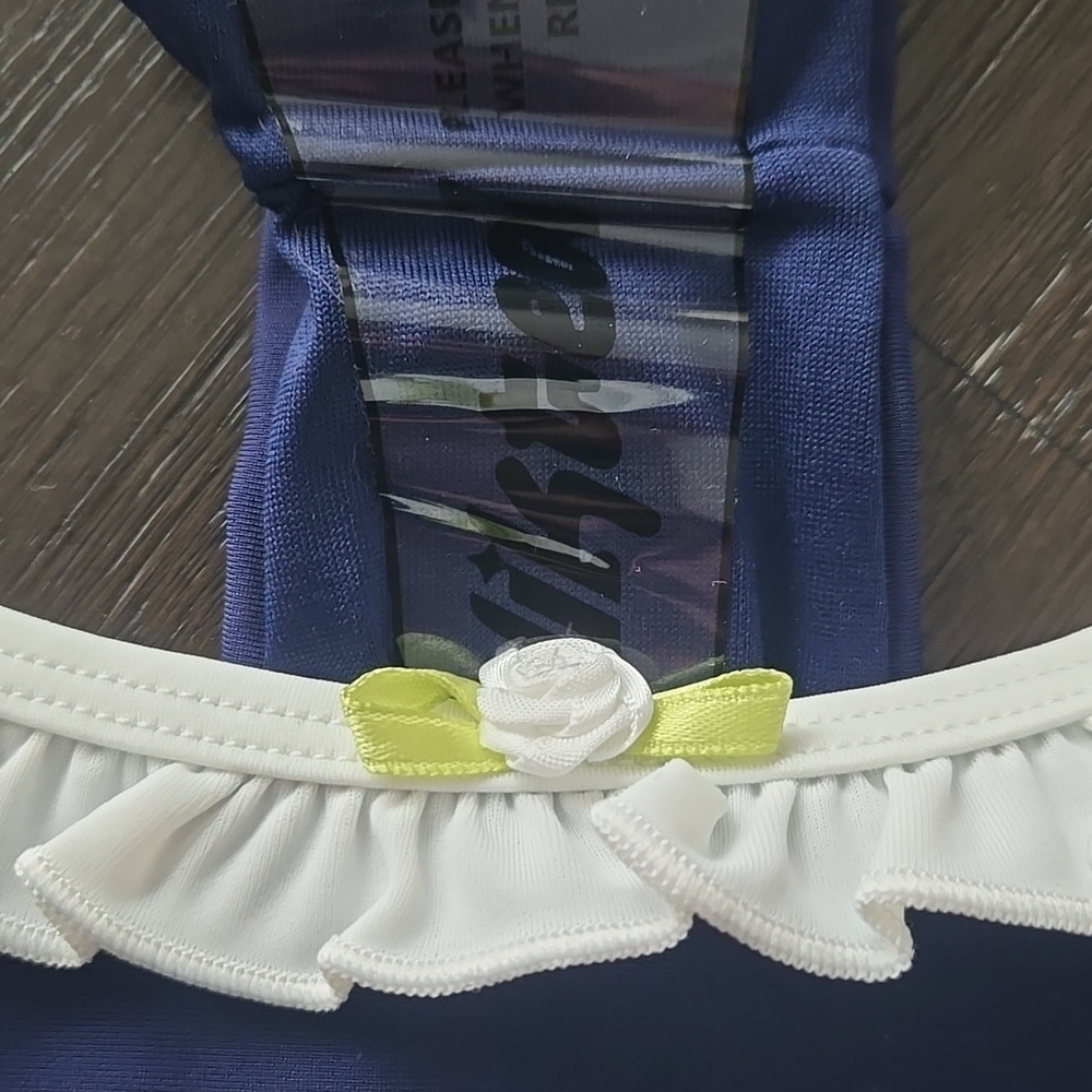Edikted Kellie Navy Bikini Set Size Medium - Picture 7 of 13